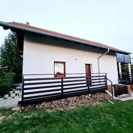 Sweet Hideout * Filovci