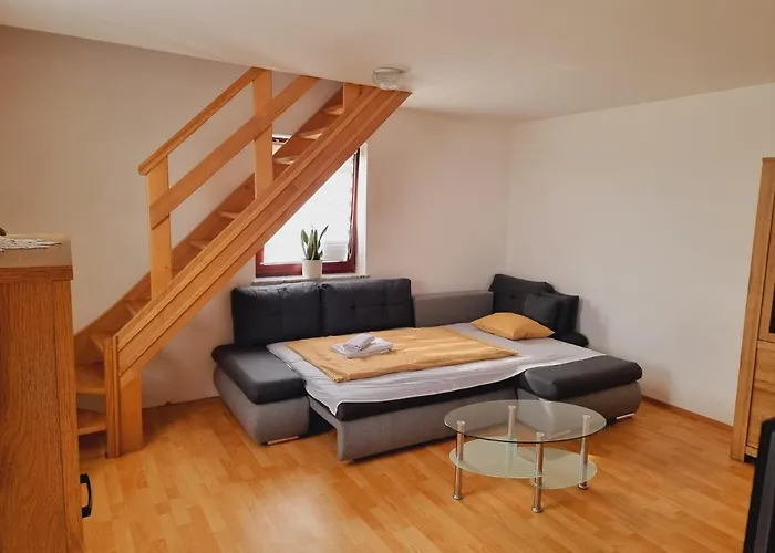 Sweet Hideout * Filovci